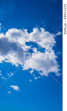 3月の空(縦) 3月の空(縦) 48651193