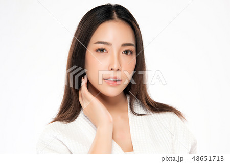 Beautiful Young asian Woman with Clean Fresh Skin 48651713