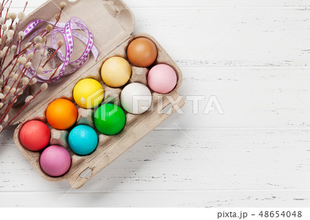 Easter eggs 48654048