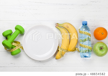 Fitness and healthy food conceps 48654582