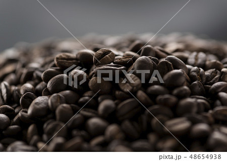 コーヒー豆 焙煎 コーヒー豆 焙煎 48654938