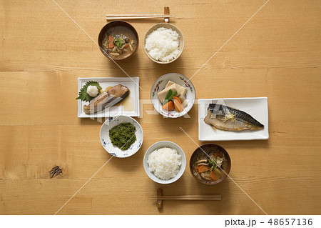 和朝食 48657136