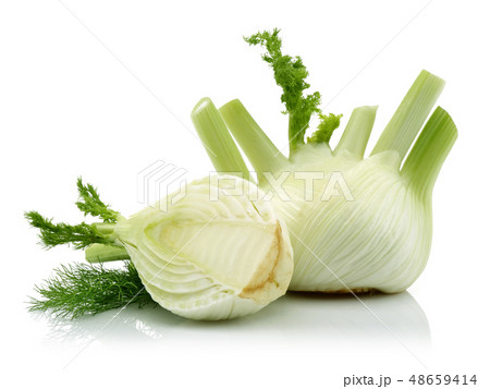 Half and whole fennel bulb with leaves isolated 48659414