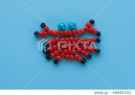 crab made of beads, children's crafts  48660162