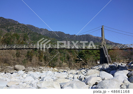 桃介橋:木曽川河原から撮影 木曽郡南木曽町 桃介橋:木曽川河原から撮影 木曽郡南木曽町 48661168