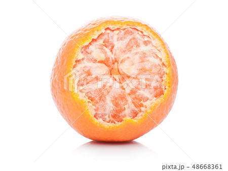 Fresh organic peeled mandarin fruit with halves Fresh organic peeled mandarin fruit with halves 48668361