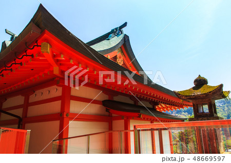 新緑の祐徳稲荷神社 【佐賀県鹿島市】 新緑の祐徳稲荷神社 【佐賀県鹿島市】 48669597