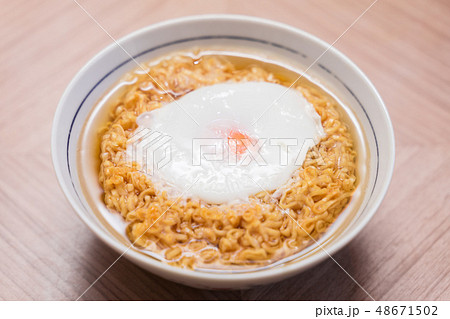 即席ラーメン 即席ラーメン 48671502