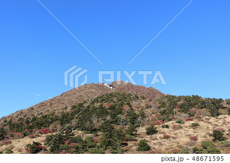 雲仙仁田峠から望む妙見岳 雲仙仁田峠から望む妙見岳 48671595