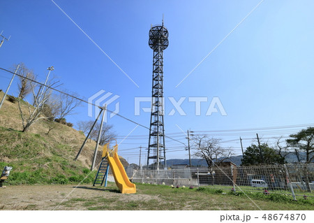 滑り台と携帯電話基地局 滑り台と携帯電話基地局 48674870