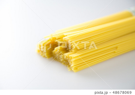 パスタ 48678069
