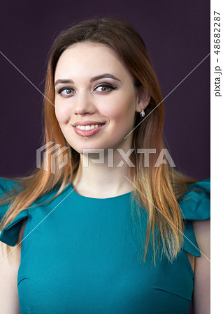 Close-up portrait of a beautiful caucasian girl. 48682287