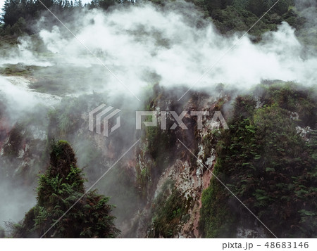 ニュージーランド・「クレーター・オブ・ザ・ムーン」 Craters of the Moon, NZ ニュージーランド・「クレーター・オブ・ザ・ムーン」 Craters of the Moon, NZ 48683146