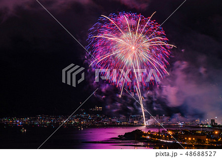 （長野県）諏訪湖祭湖上花火大会 48688527