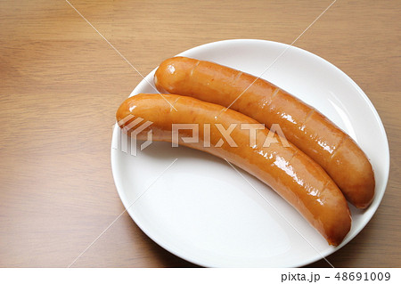 フランクフルトソーセージ2本。 48691009