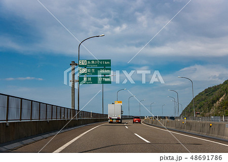 新潟県　北陸自動車道　糸魚川インターチェンジまで11km 48691786