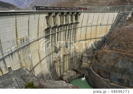 日光市鬼怒川の川治ダム 48696271