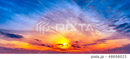 Beautiful panorama twilight sky and clouds 48698025