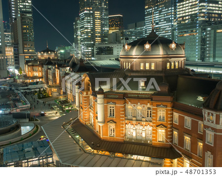 東京駅の夜景 48701353