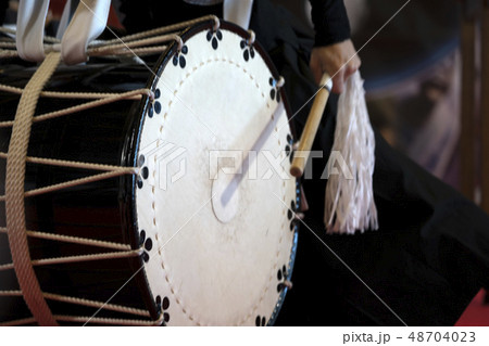 Japanese drummer in action 48704023