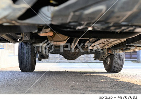 車の下回り 48707683