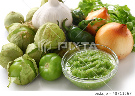 サルサベルデ 48711567