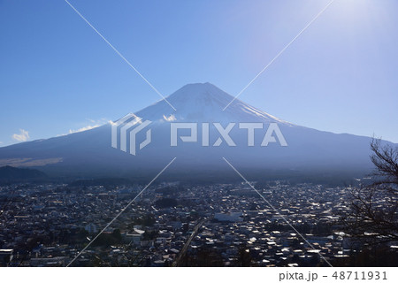 【富士山】 1月 昼景 静岡 新倉山浅間公園 街並み 景色 【富士山】 1月 昼景 静岡 新倉山浅間公園 街並み 景色 48711931