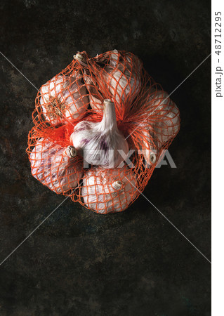 Group of garlic 48712295