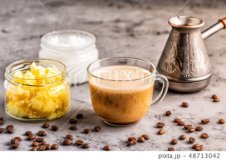 Coffee blended with ghee butter and MCT coconut Coffee blended with ghee butter and MCT coconut 48713042