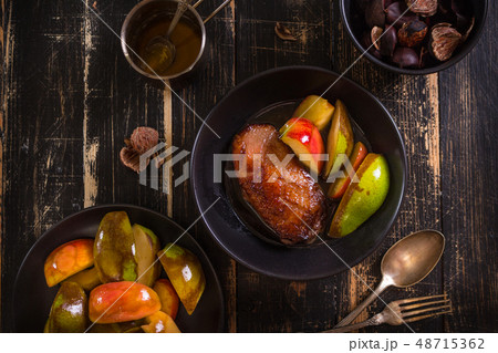 Roasted duck breast with golden crispy skin 48715362