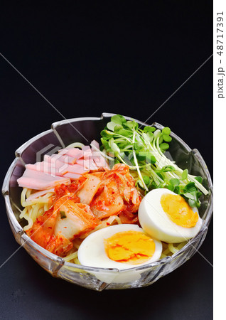夏の味覚 冷麺 夏の味覚 冷麺 48717391
