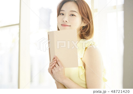 女性 ライフスタイル 女性 ライフスタイル 48721420