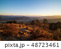 夕焼けとベンチ 48723461