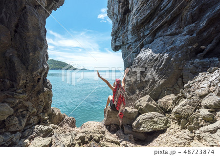 Travel people lifestyle women tourist standing Travel people lifestyle women tourist standing 48723874