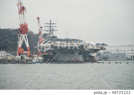 軍港の街横須賀、初めて湾内から軍艦を観る軍港クルーズ船に乗った。 48725222