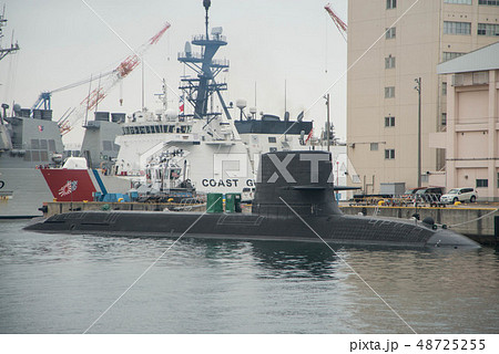 軍港の街横須賀、初めて湾内から軍艦を観る軍港クルーズ船に乗った。 48725255