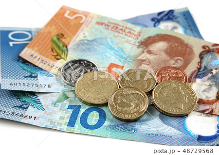 New Zealand money 48729568