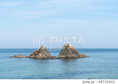 桜井二見ヶ浦の夫婦岩 桜井二見ヶ浦の夫婦岩 48732841