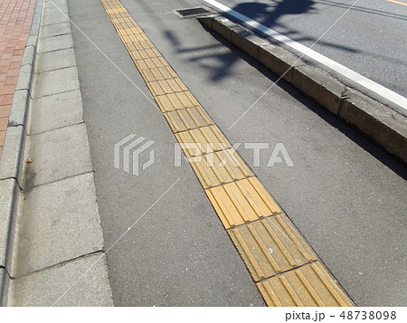 誘導ブロック 誘導ブロック 48738098