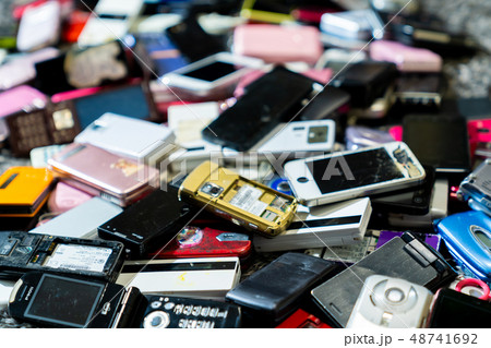 都市鉱山　小型家電リサイクル法　携帯電話　スマホ　ガラケー　中古スマホ　ジャンク 48741692