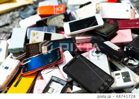都市鉱山 小型家電リサイクル法 携帯電話 スマホ ガラケー 中古スマホ ジャンク 都市鉱山 小型家電リサイクル法 携帯電話 スマホ ガラケー 中古スマホ ジャンク 48741728