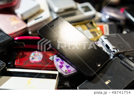 都市鉱山　小型家電リサイクル法　携帯電話　スマホ　ガラケー　中古スマホ　ジャンク 48741754