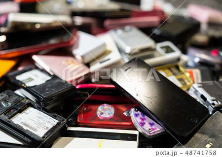 都市鉱山　小型家電リサイクル法　携帯電話　スマホ　ガラケー　中古スマホ　ジャンク 48741758