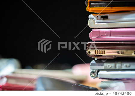 都市鉱山 小型家電リサイクル法 携帯電話 スマホ ガラケー 中古スマホ ジャンク 都市鉱山 小型家電リサイクル法 携帯電話 スマホ ガラケー 中古スマホ ジャンク 48742480