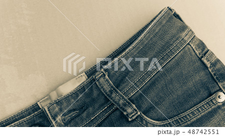 デニム ジーパン 生地 布 レトロ カジュアル インディコ ビンテージ イメージ 背景 素材  48742551