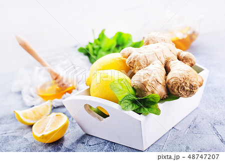 lemon,mint and gingers 48747207