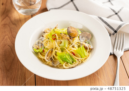 あさりのパスタ 48751325