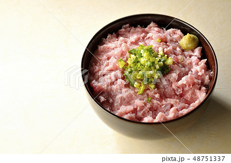 まぐろのたたき丼 ねぎとろ丼 まぐろのたたき丼 ねぎとろ丼 48751337