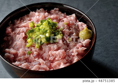 まぐろのたたき丼 ねぎとろ丼 まぐろのたたき丼 ねぎとろ丼 48751385