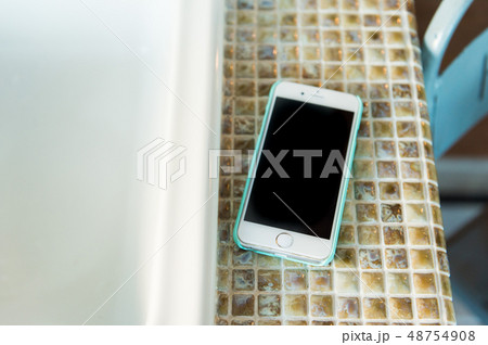 スマートフォン 48754908